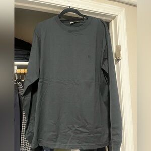 Men’s long sleeve t shirt